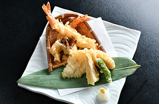 海鮮ものとお野菜の天ぷら盛り合わせ