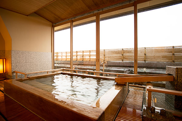 露天風呂付き客室貴賓室